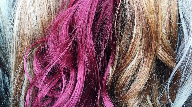 Haarfarben Herbst 2022 farbduo mit pink
