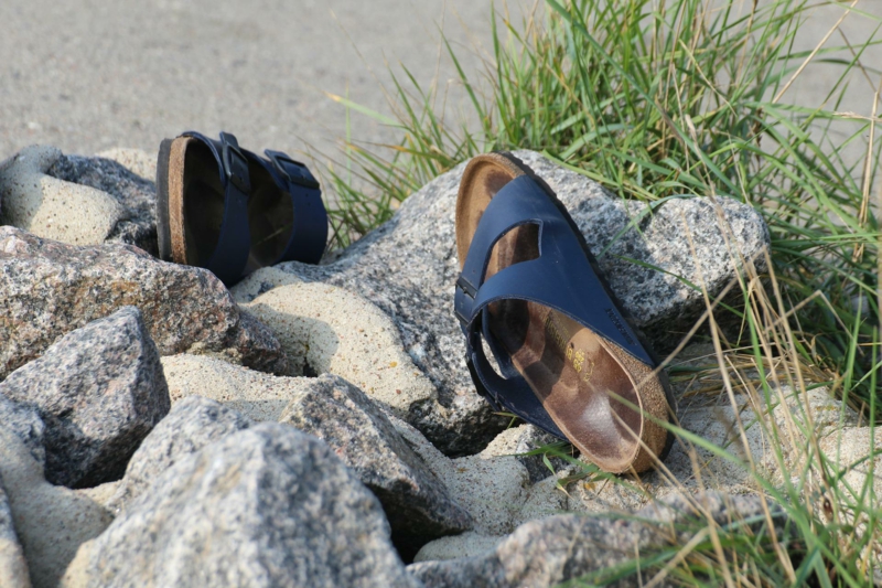 birkenstocks reinigen sommer sandalen richtig putzen