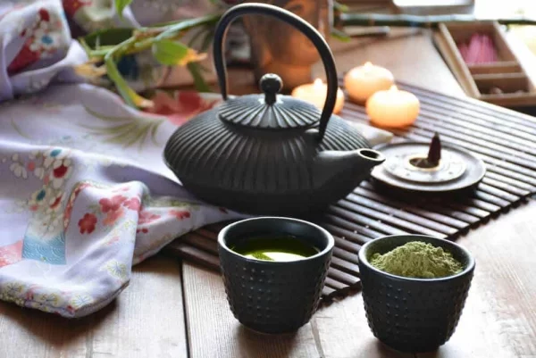 japanische Frauen juenger aussehen gruener oder Matcha Tee viel getrunken