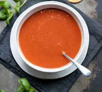 Tomatensuppe selber machen – Rezeptidee und Tipps für eine aromatische sommerliche Suppe