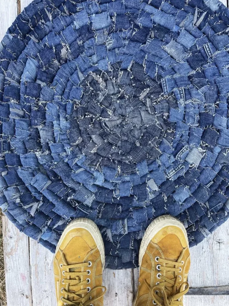 Badteppich selber machen – 2 No-Sew Ideen zum Nachmachen alte jeans upcyclen