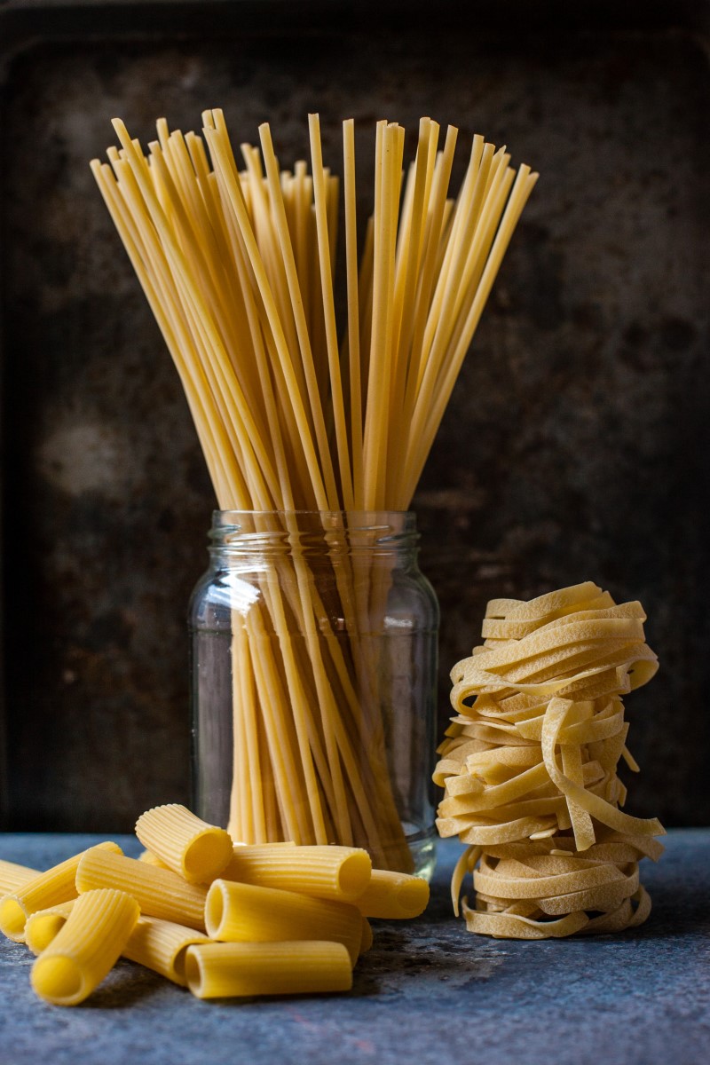 Gesunde, leckere und schnelle Nudelgerichte aus einem Topf italienische nudeln spaghetti