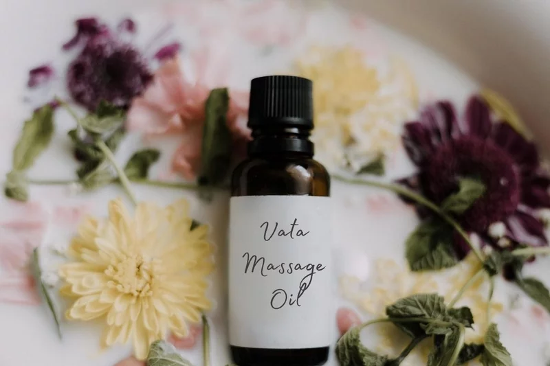 Waermendes Massageoel-Rezept Vata-Massage-Oil