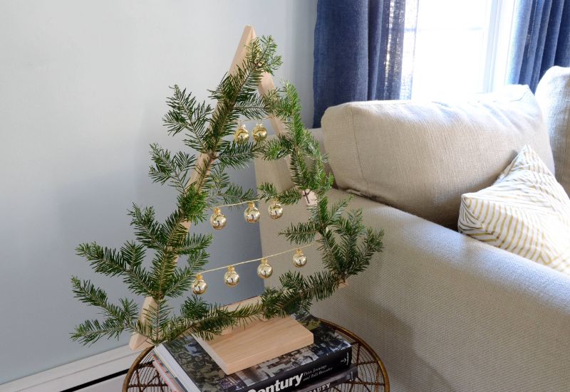 tannenbaum mit tollen weihnachtskugeln tolle ideen