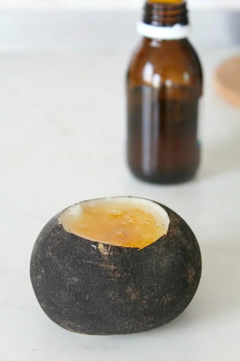 hustenloeser hausmittel honig zitrone holunderbluetentee schwarzer rettich sirup