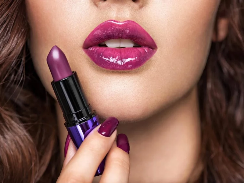 pflamen farbtrends make up trends 2023 angesagte lippenstiftfarben