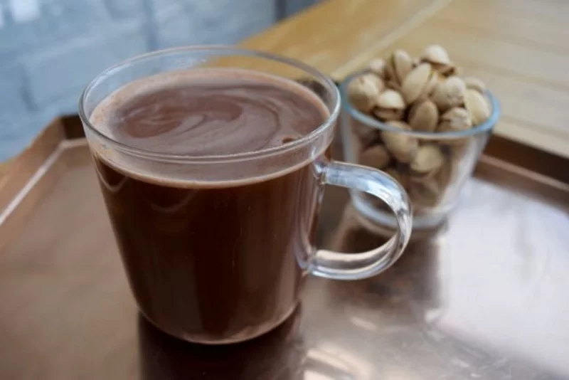 rotwein kakao wintergaetrenk heisse schokolade