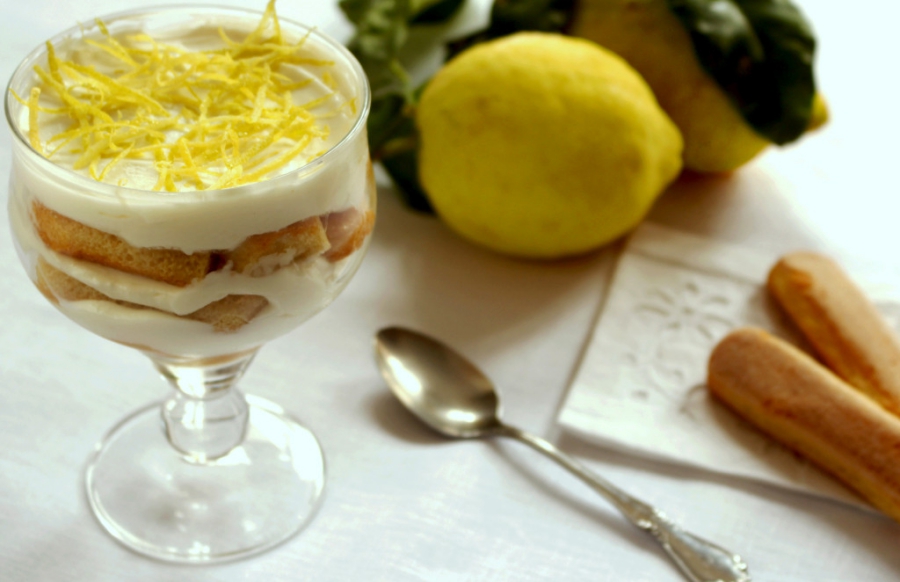 Einfaches-Rezept-f-r-Zitronen-Tiramisu-ein-Dessert-zu-jedem-Anlass