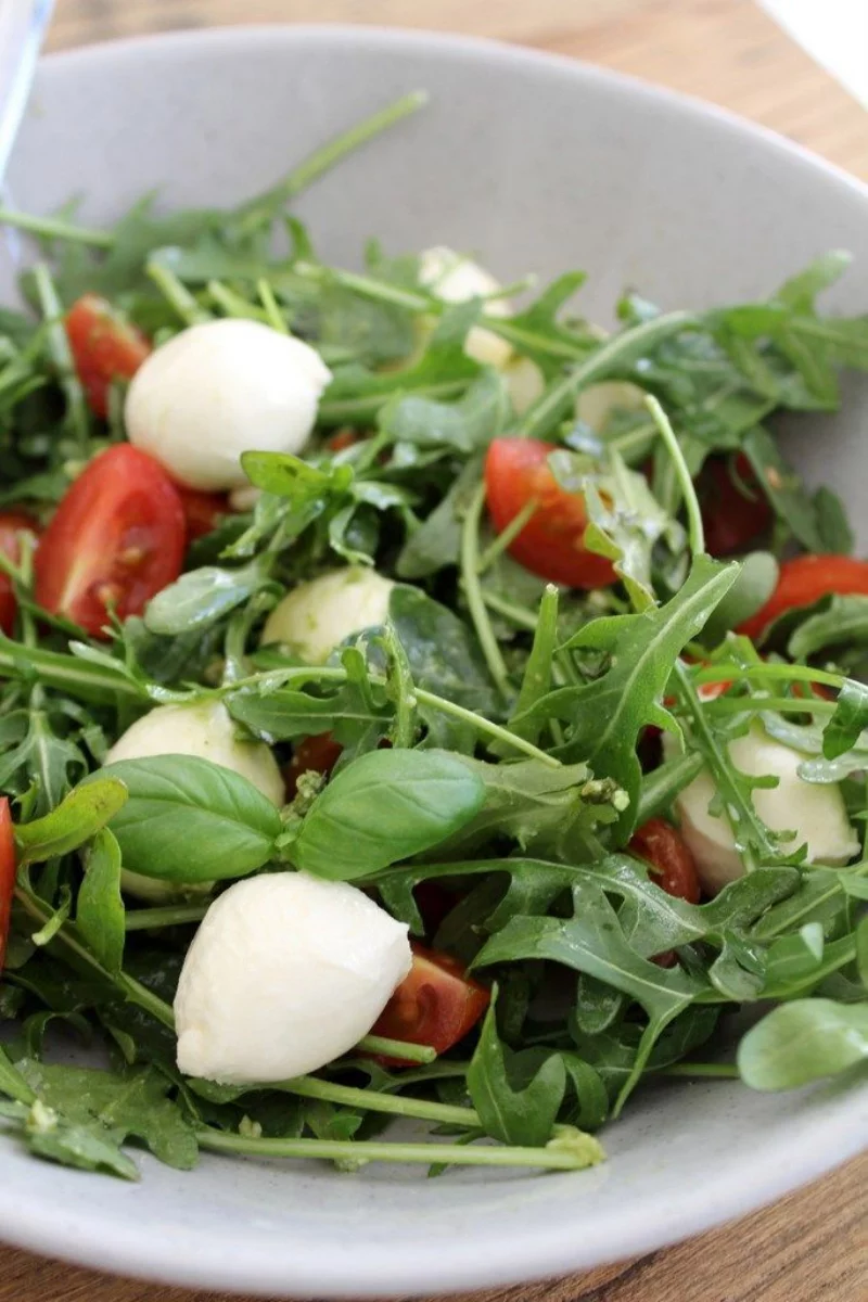 Caprese-Salat Rezept mit Rucola