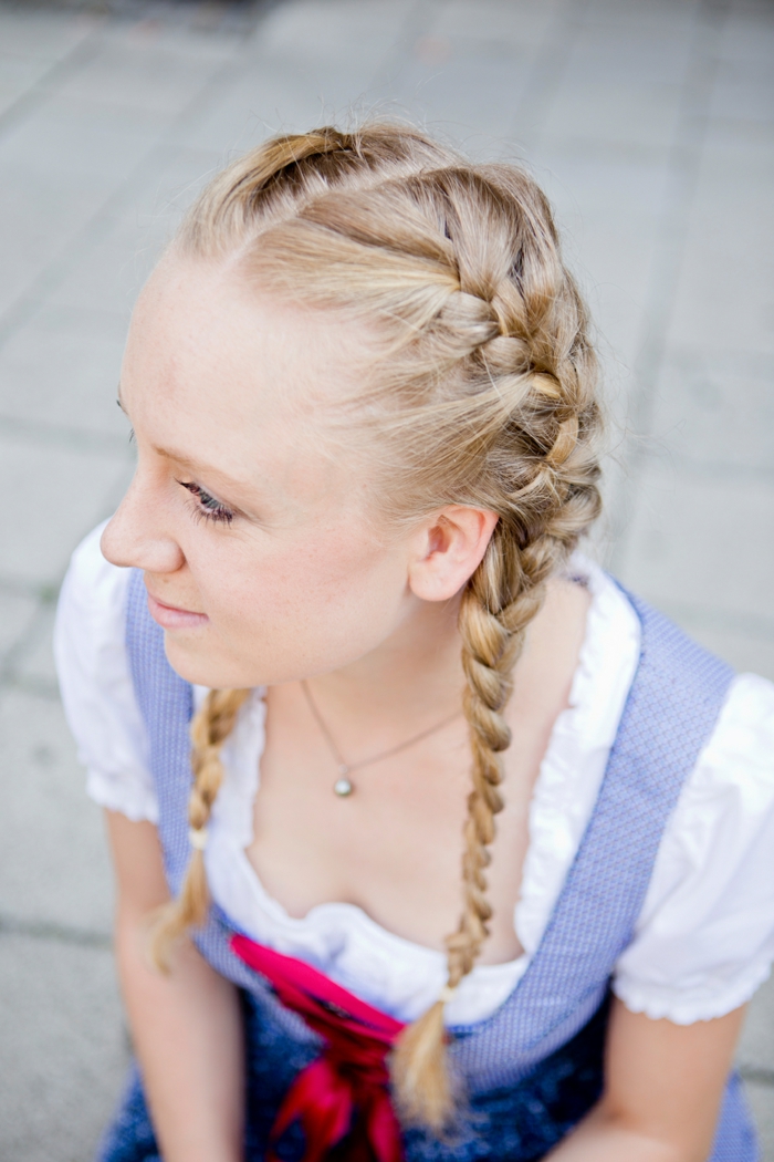 Wiesn Frisur mit zöpfen