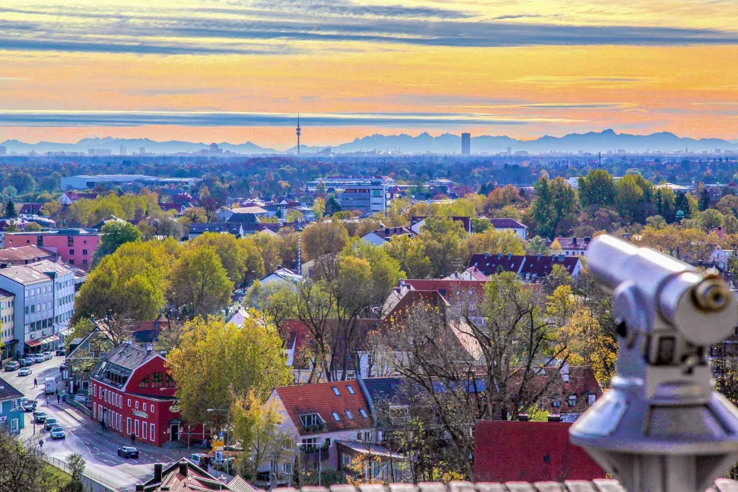 Panoramablick auf die bayerische Stadt Dachau