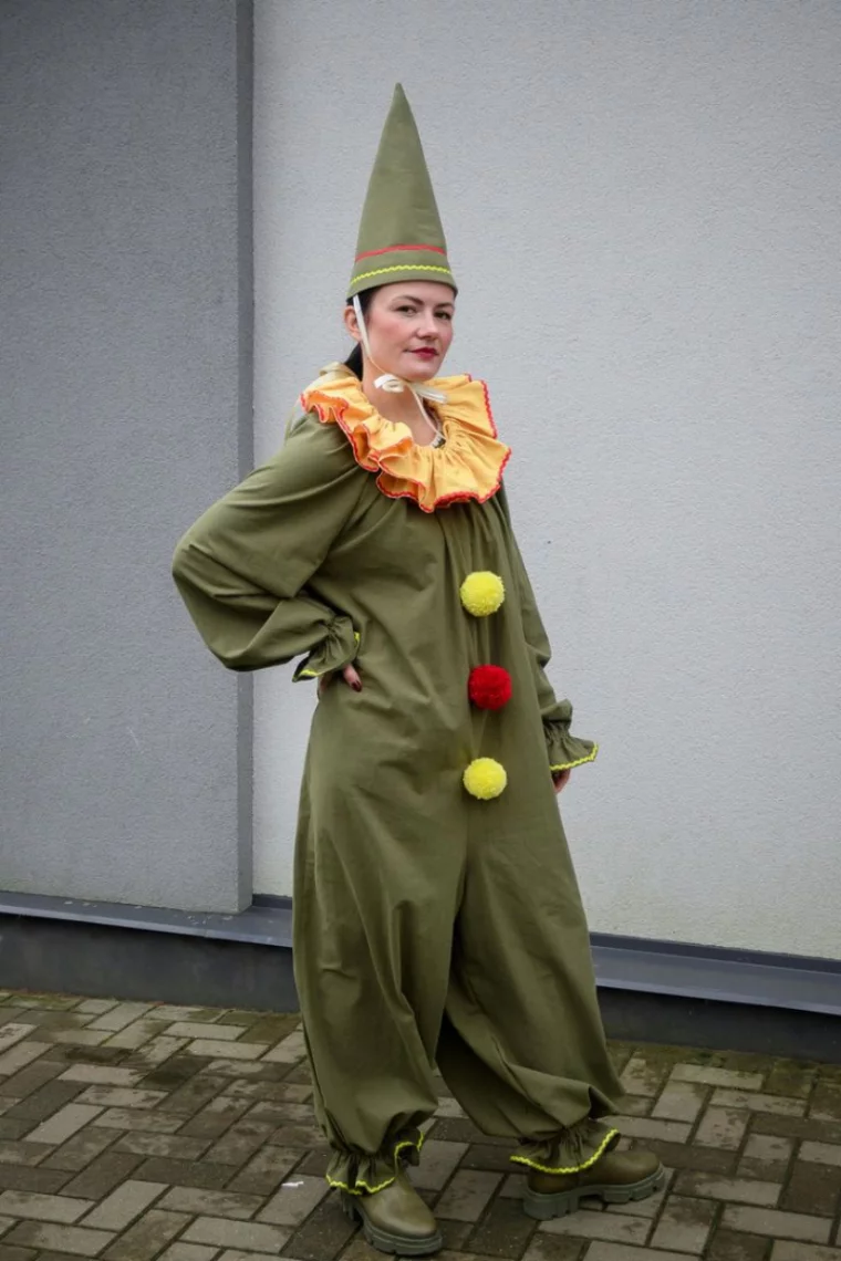 Clown-Kostüm für Frauen in Olivengrün