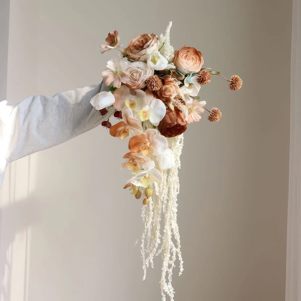 künstliche Blumenarrangements - raumdeko in Beige und Braun