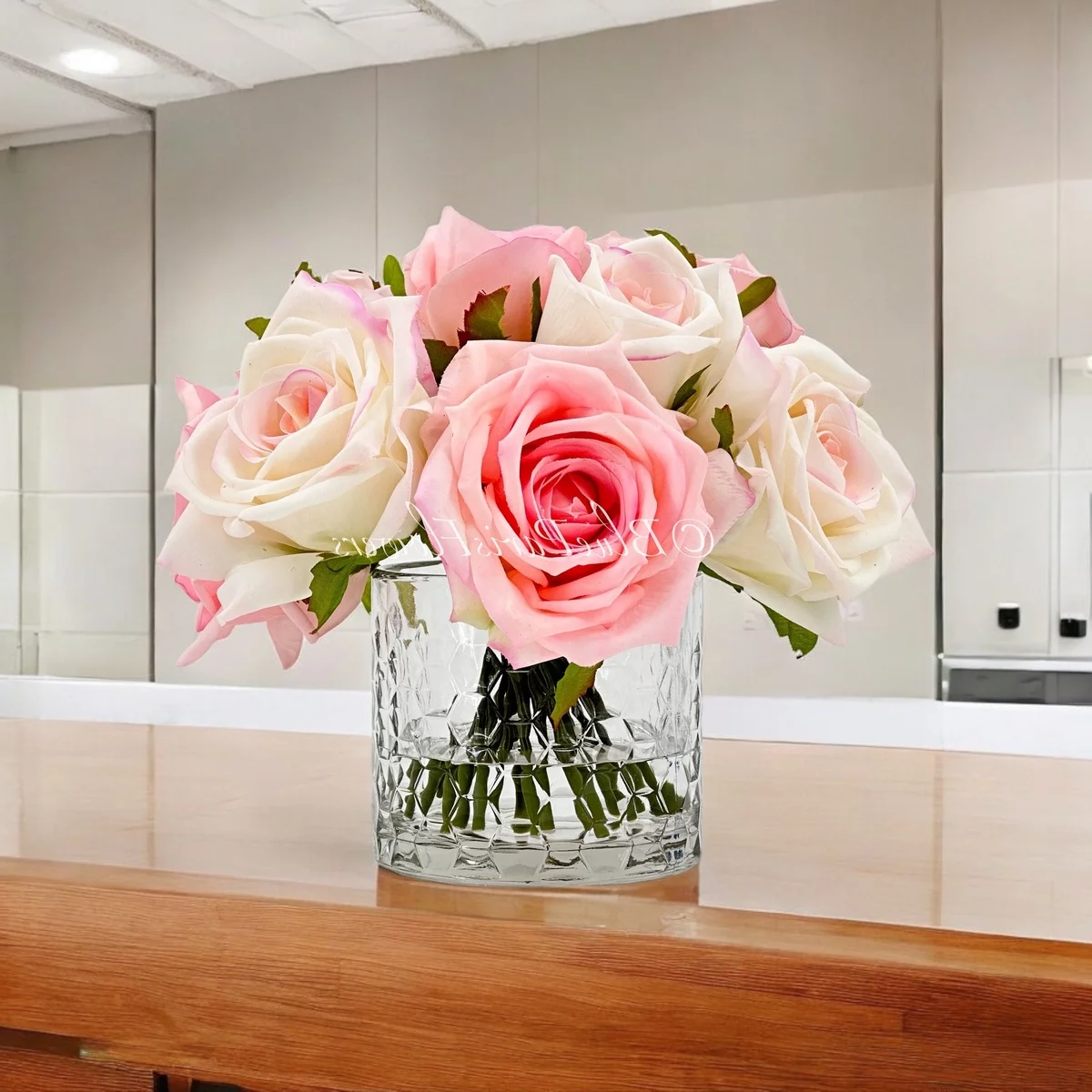 künstliche Rosen in Göas als Deko zu Hause