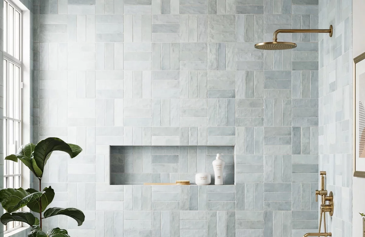 Steinfliesen in Hellblau - Badezimmerfliesen Ideen 