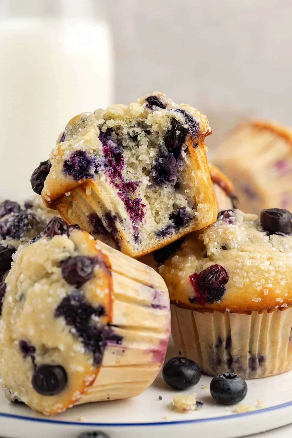 die Blaubeermuffins haben einen süß-sauren Geschmack