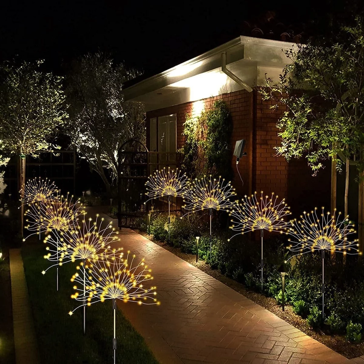 Lichtspiel im Garten - Ideen für ausgefallene Deko im Freien