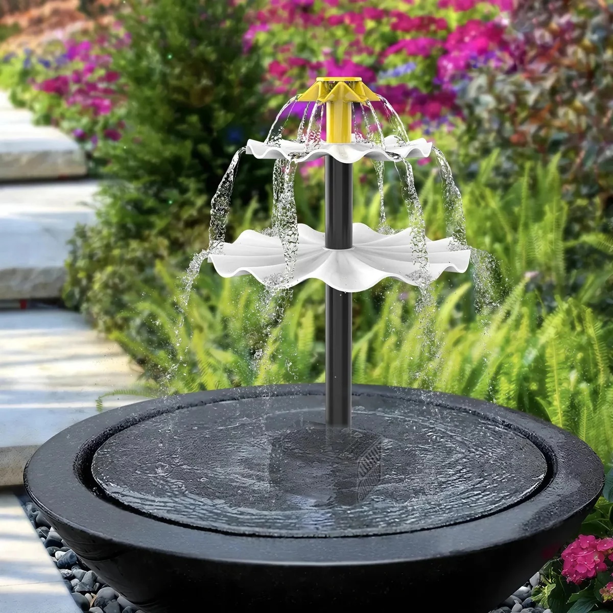 Solarbrunnen Garten auf drei Ebenen - sehr attraktiv 