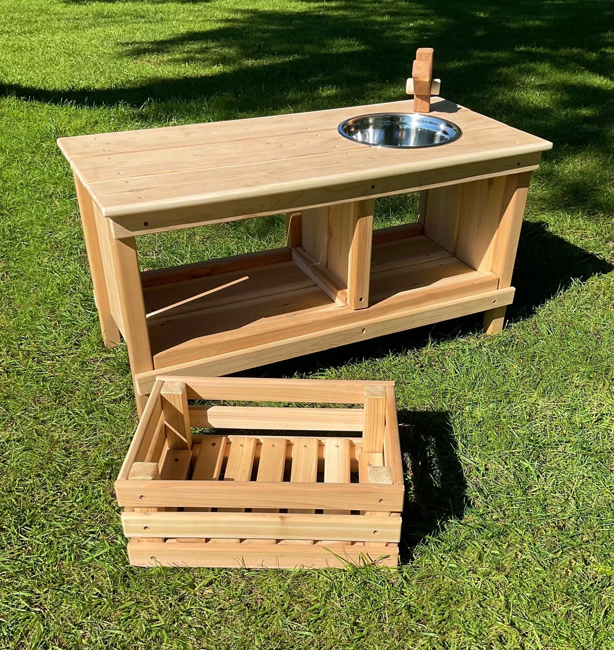 einfaches Modell Matschküche für Kinder