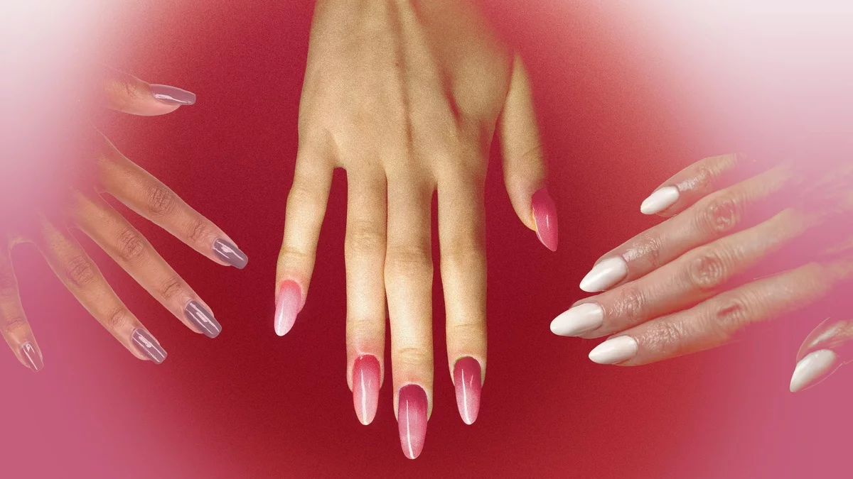 lange gut gepflegte Nägel in drei Pastelltönen lackiert