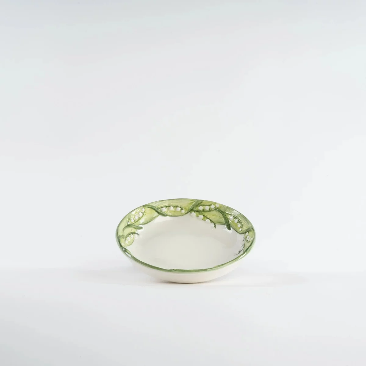 kleine Schüssel in Hellfrün und Blumenmotiv bemalen 