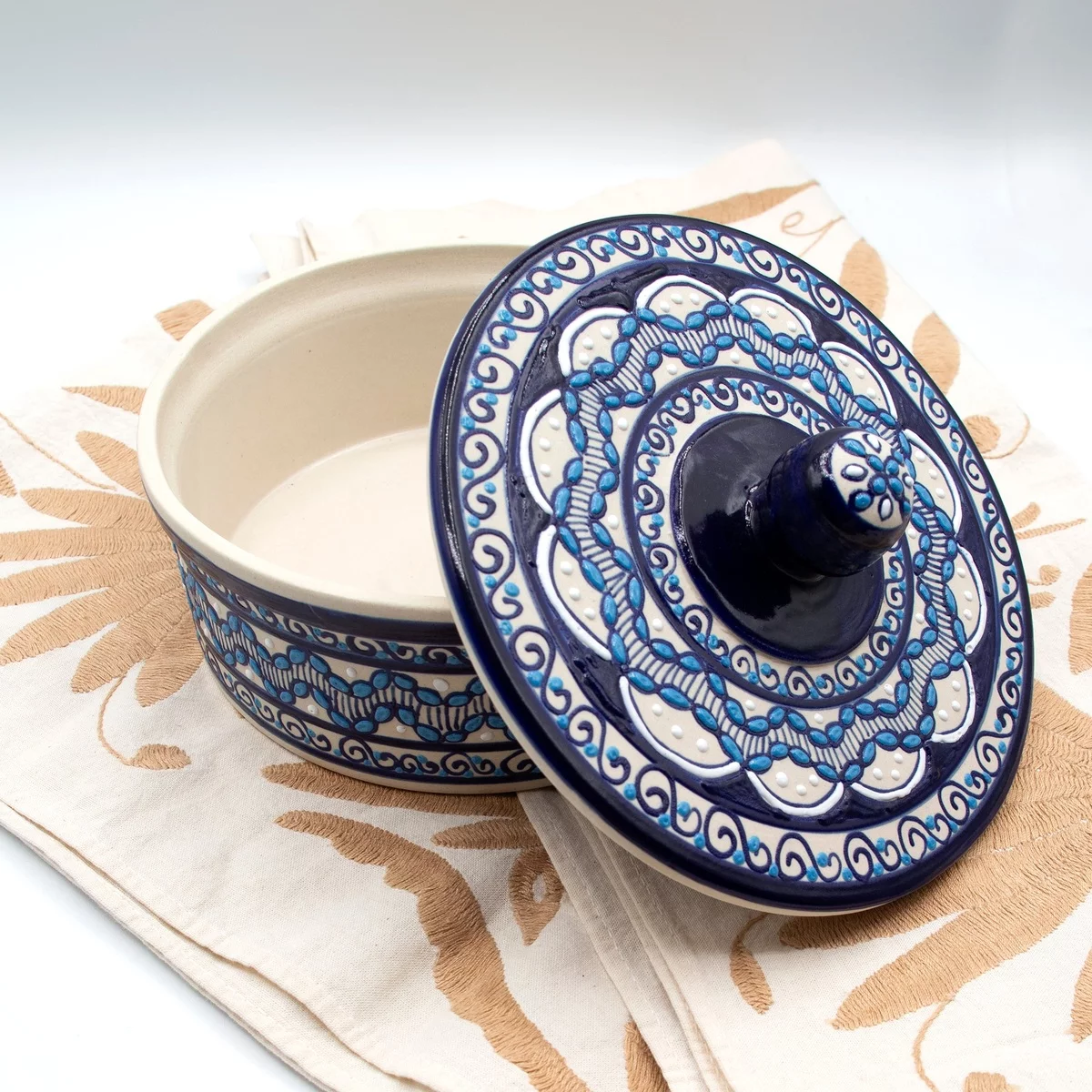 Keramikschüsseln mit deckel schön in Blau bemalt 