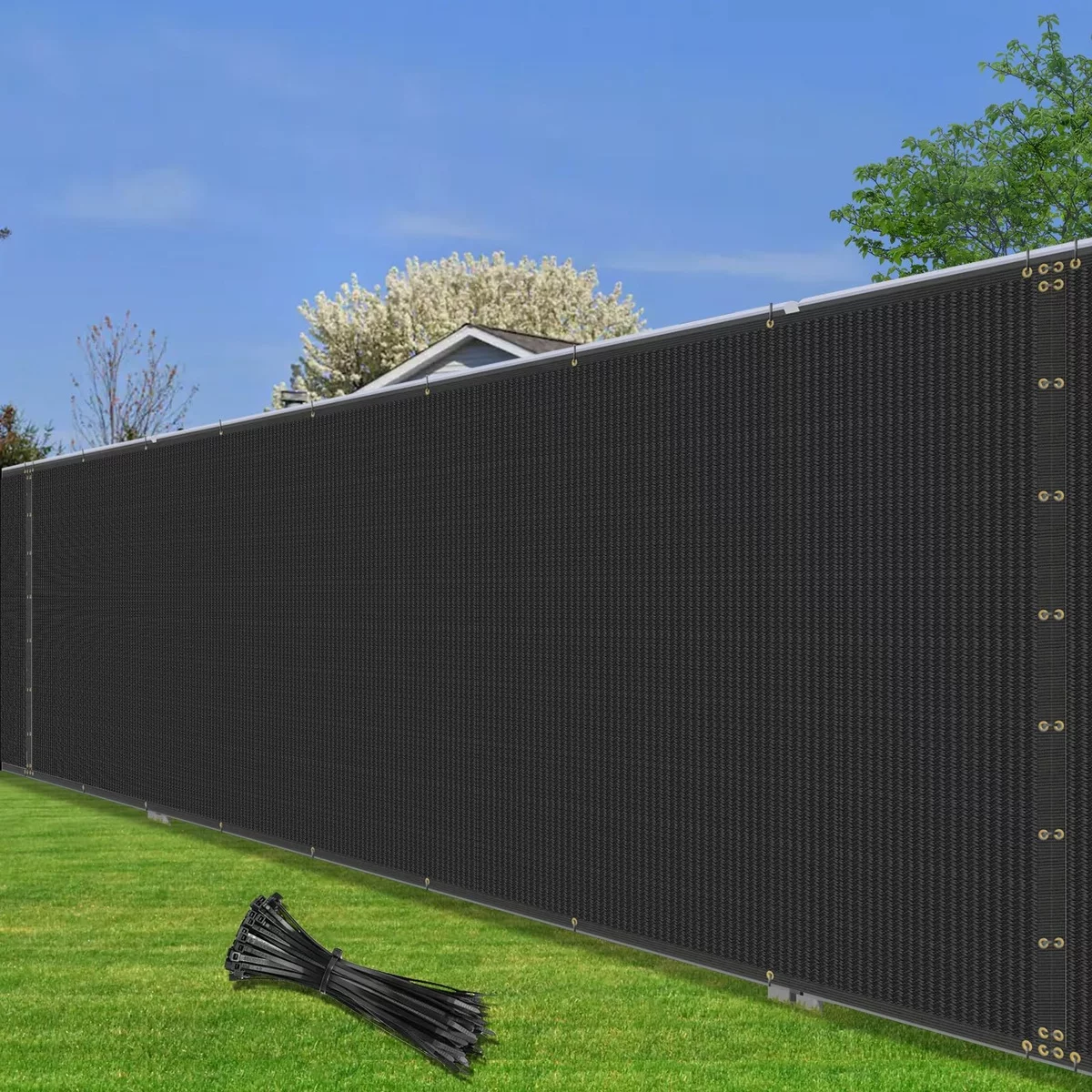 blickdichter Sichtschutz Garten - einen Zaun aus Paravents bilden