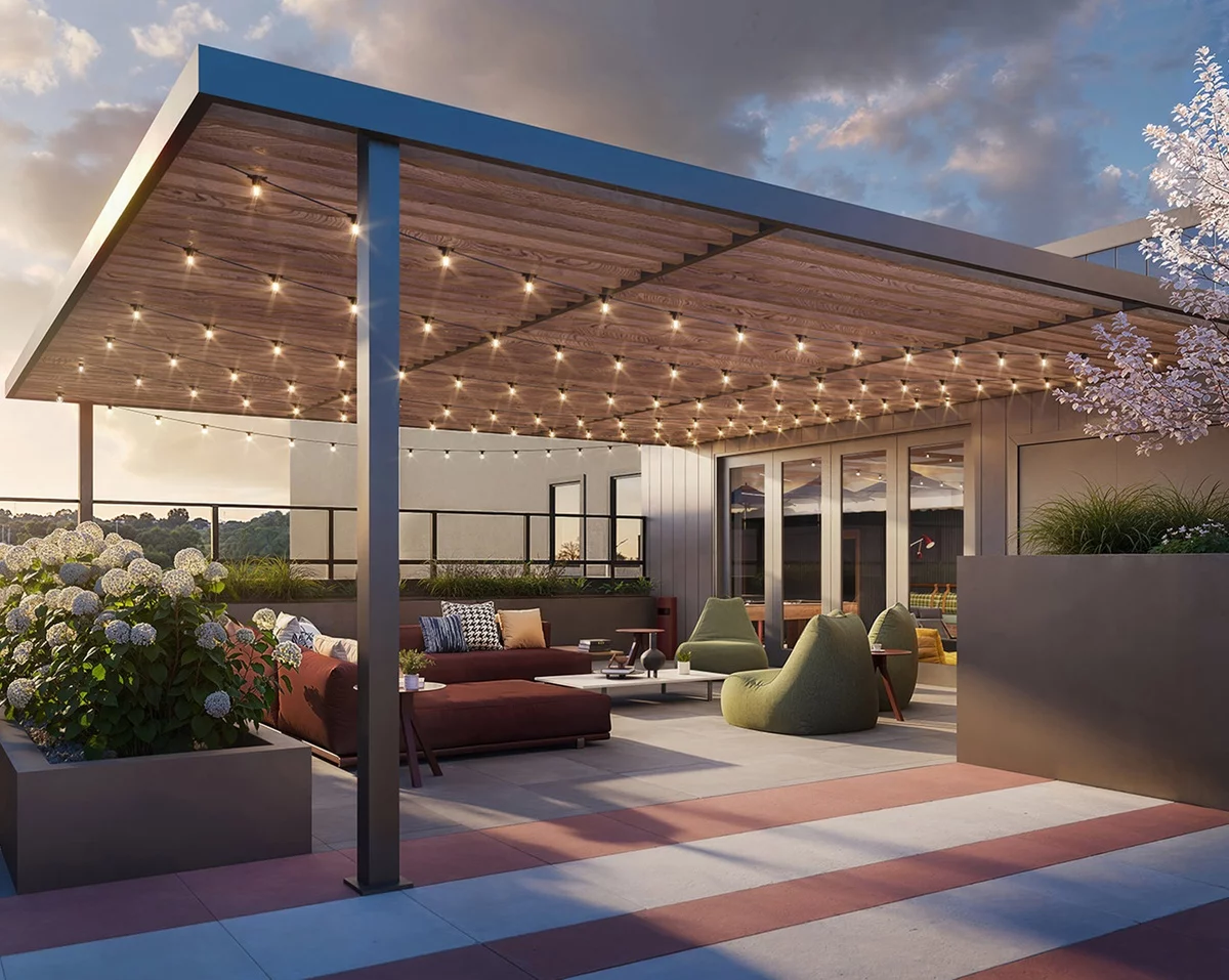 weite Terrasse mit bequemen Outdoor-Möbeln und integrierter Beleuchtung 