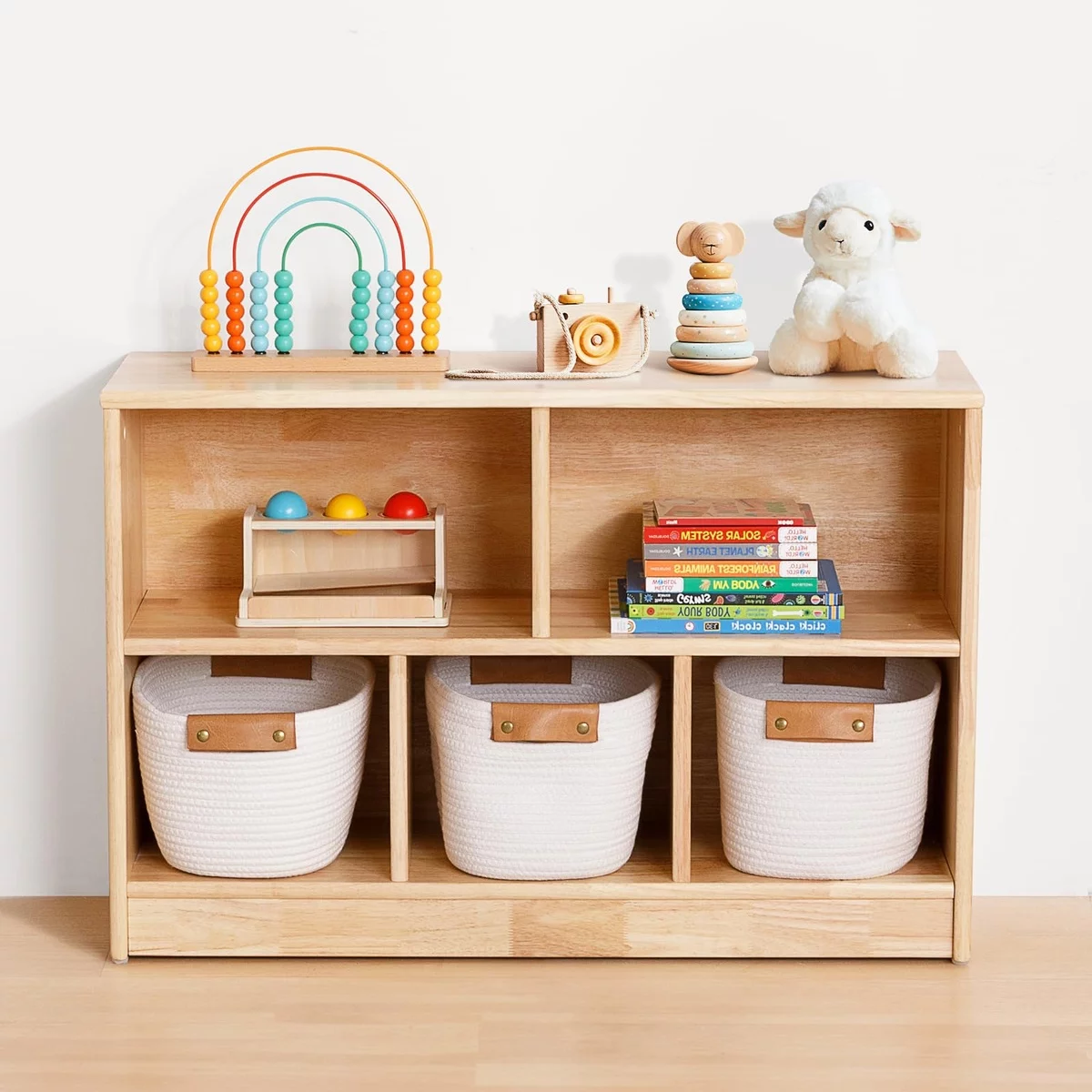 Blick in den Montessori Spielraum zu Hause 