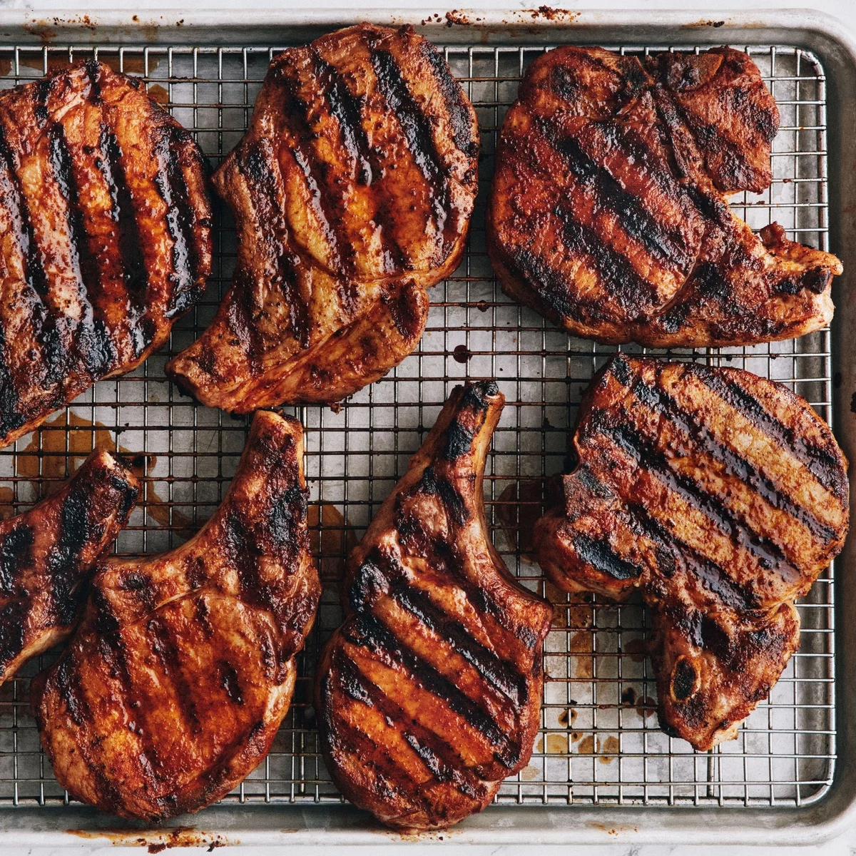 Steaks auf dem Rost - erprobte Grillrezepte 