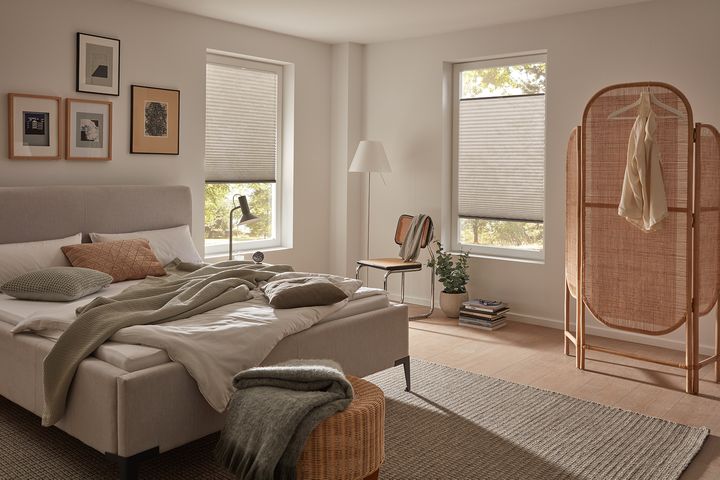 Plissee nach Maß im Schlafzimmer 