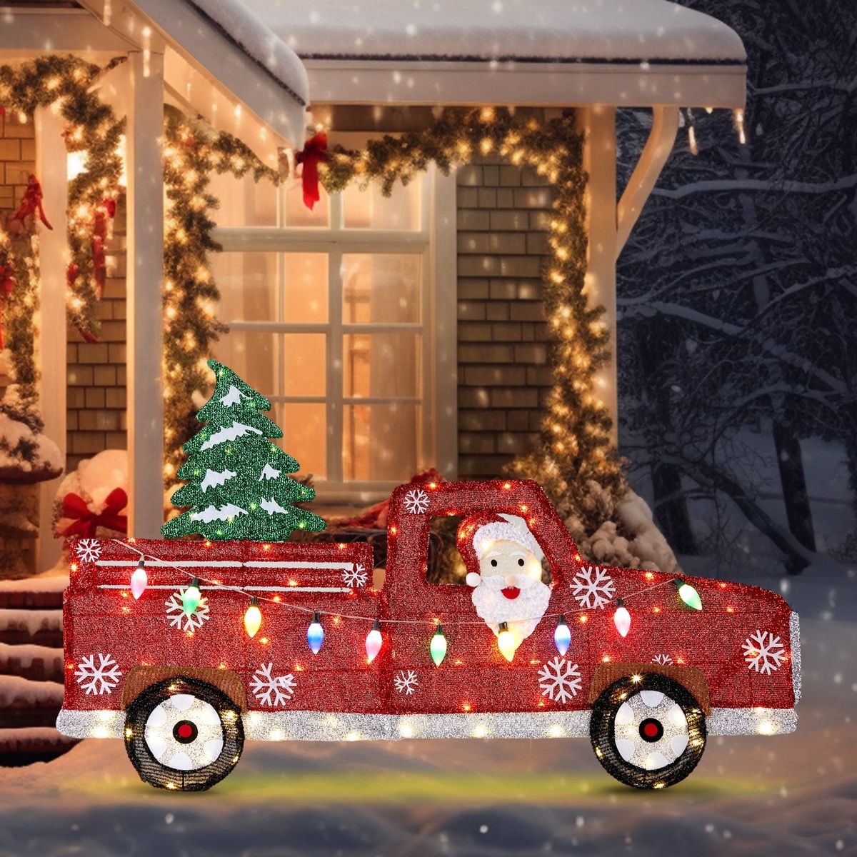 Santa Klaus kommt mit Geschenken - Weihnachtsdeko draußen