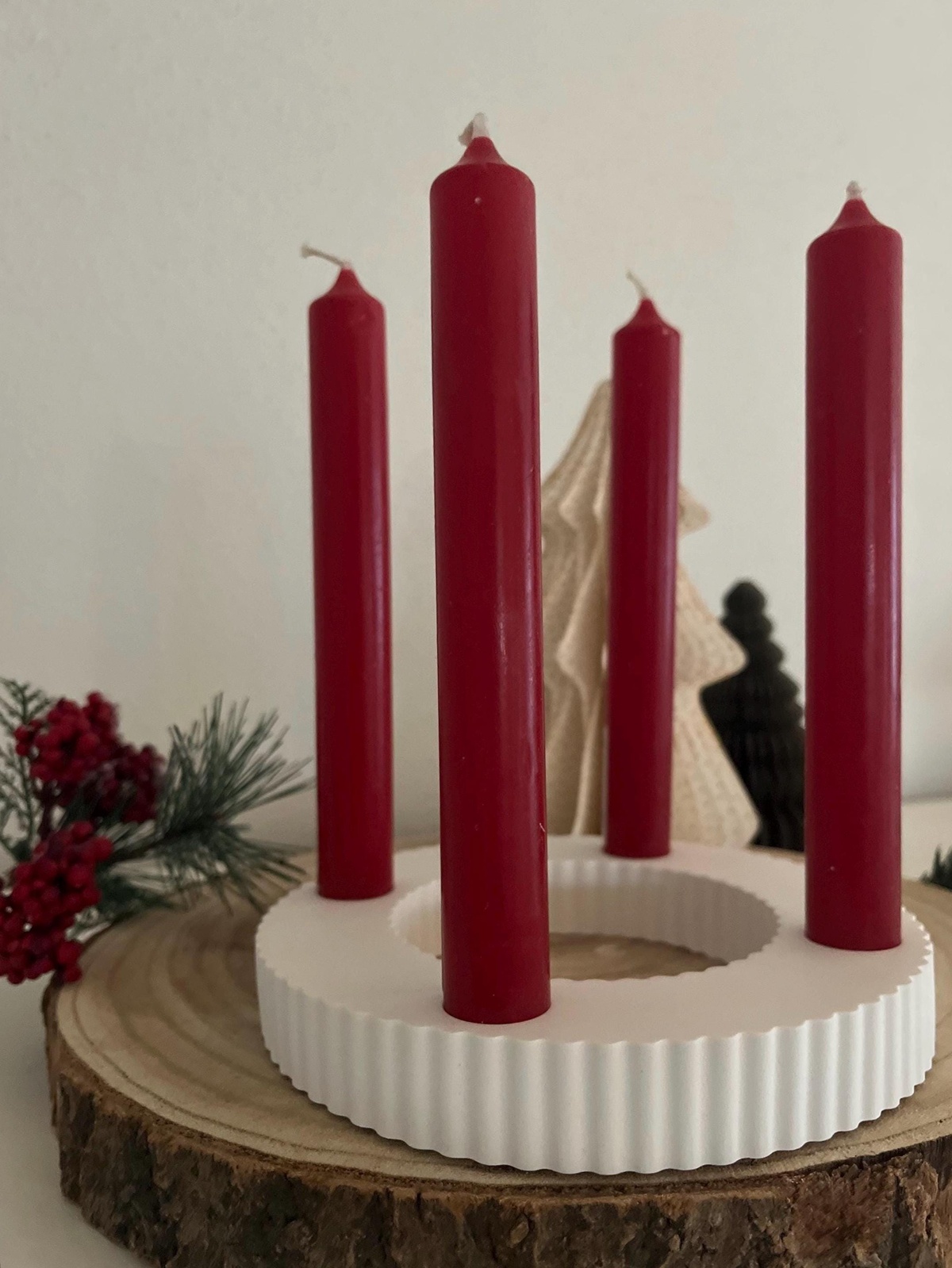 keine unnötige Elemente - Adventskranz ohne Tannengrün 