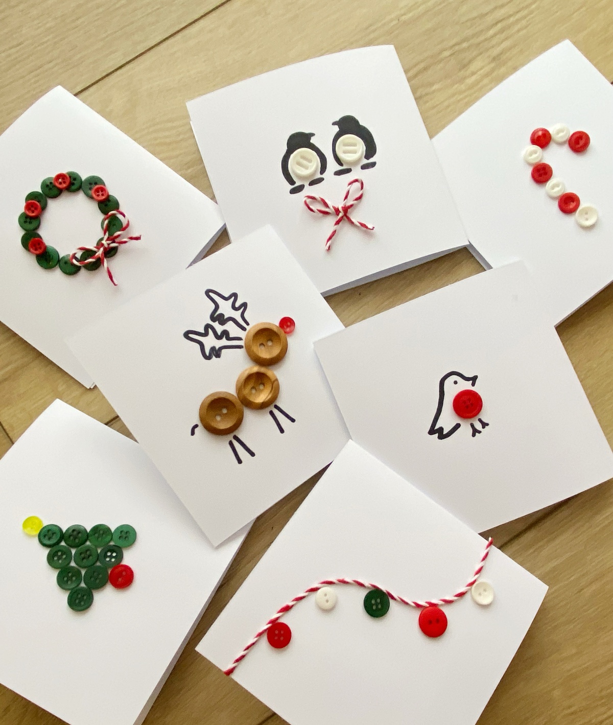 Nötige Materialien zum Basteln von Weihnachtskarten 