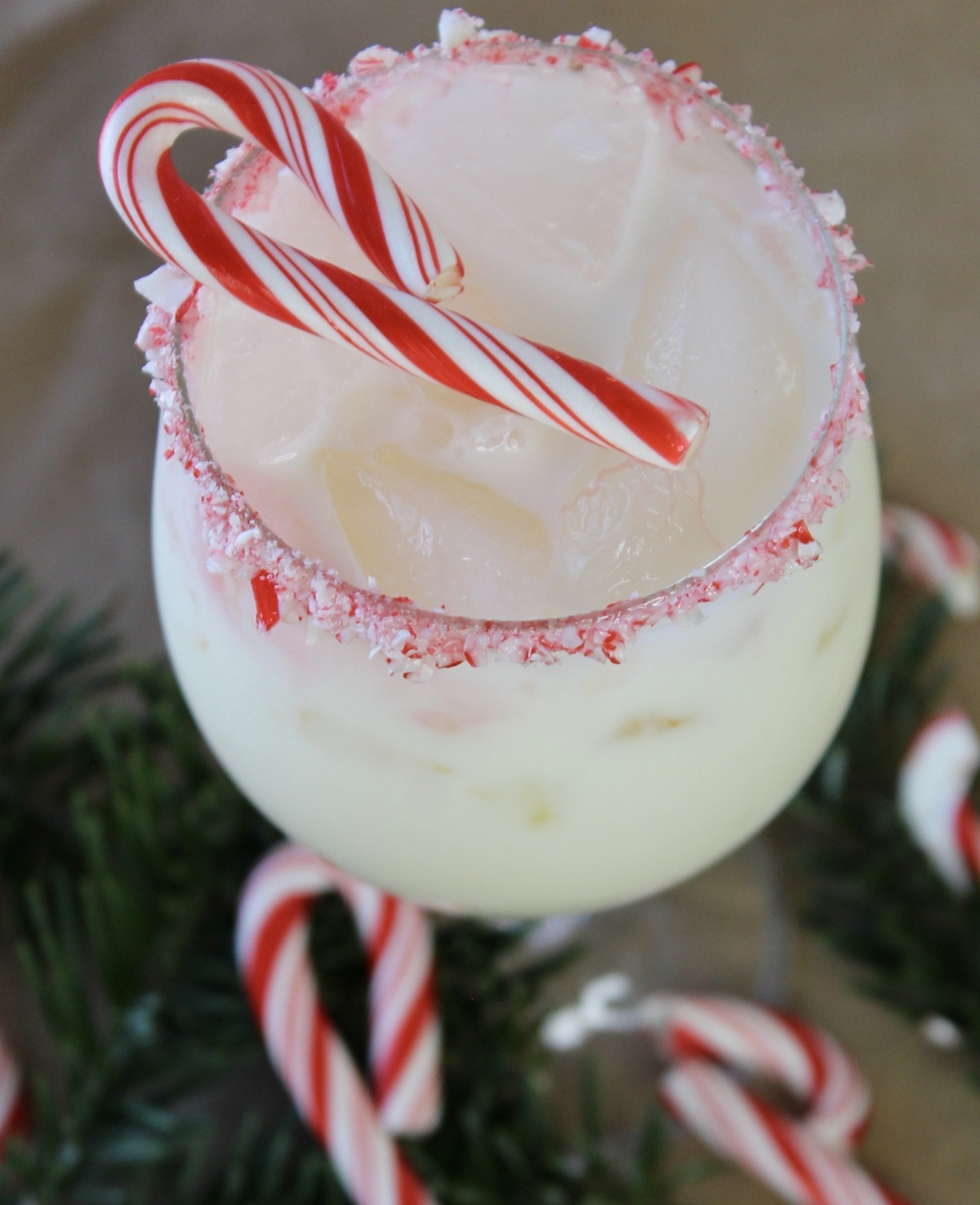 White Russian mal anders mit Zuckerstange