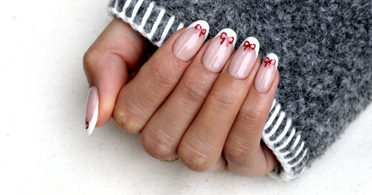 schön gestaltete rosa Christmas Nails 
