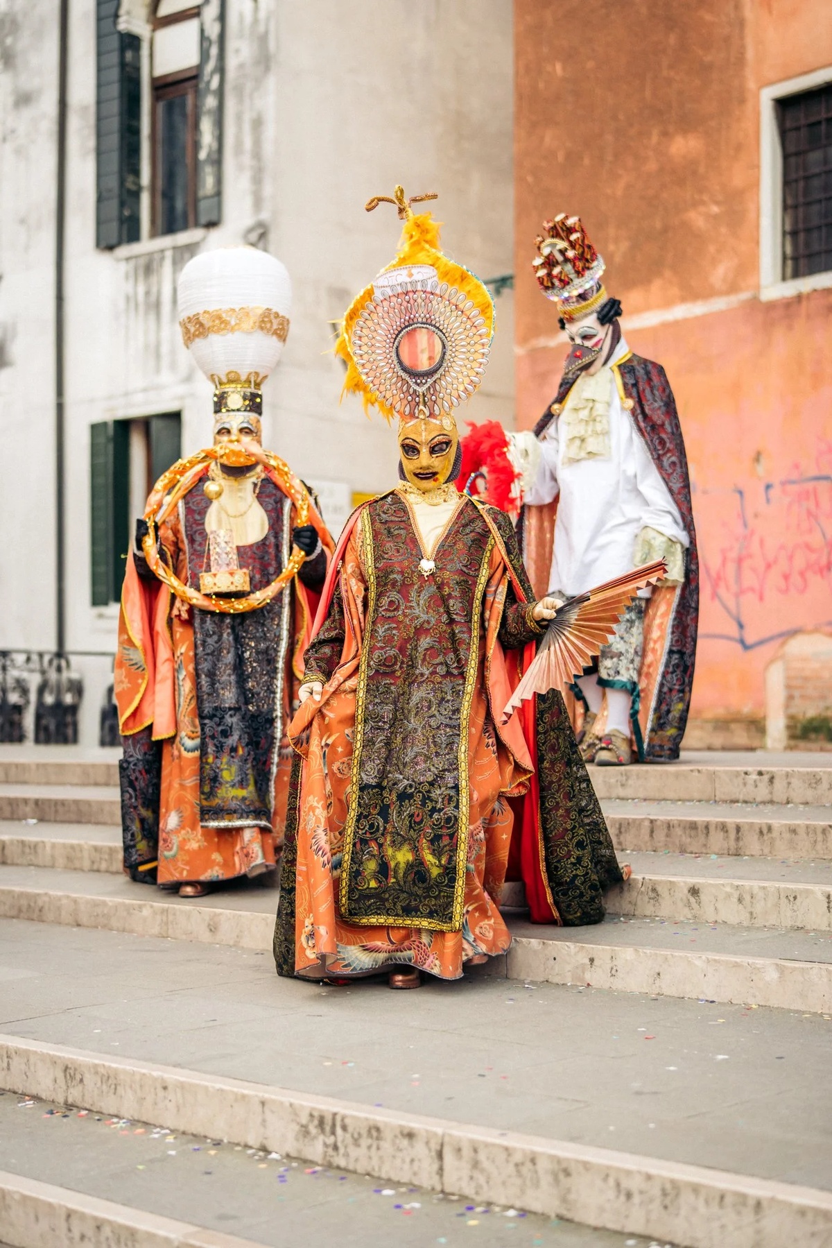 heidnische Bräuche und christliche Rituale im Fasching vermischt 