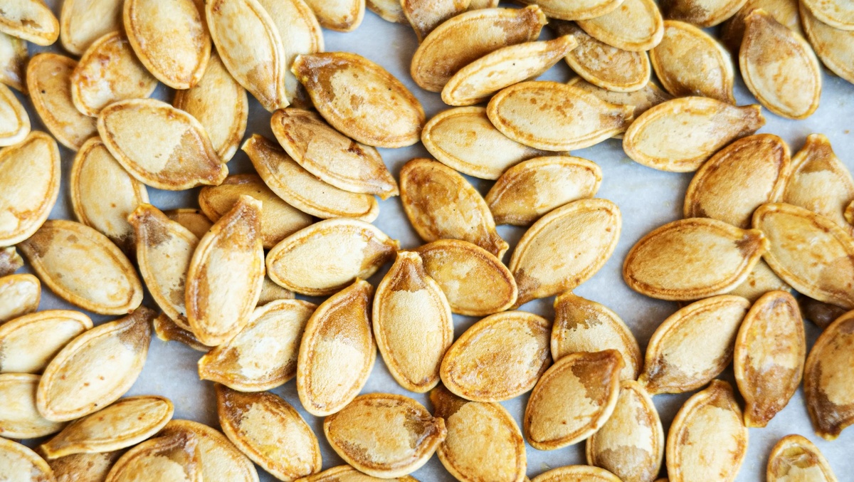 getrocknete Kürbiskerne schmecken auch gut