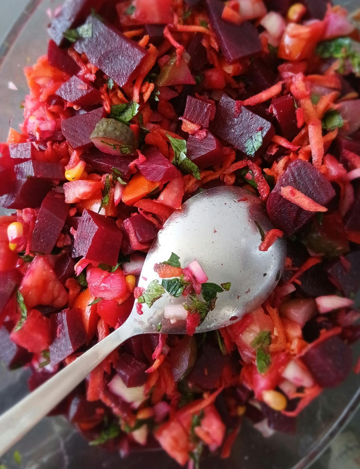 Rote Bete ist Teil verschiedener gesunder Salate