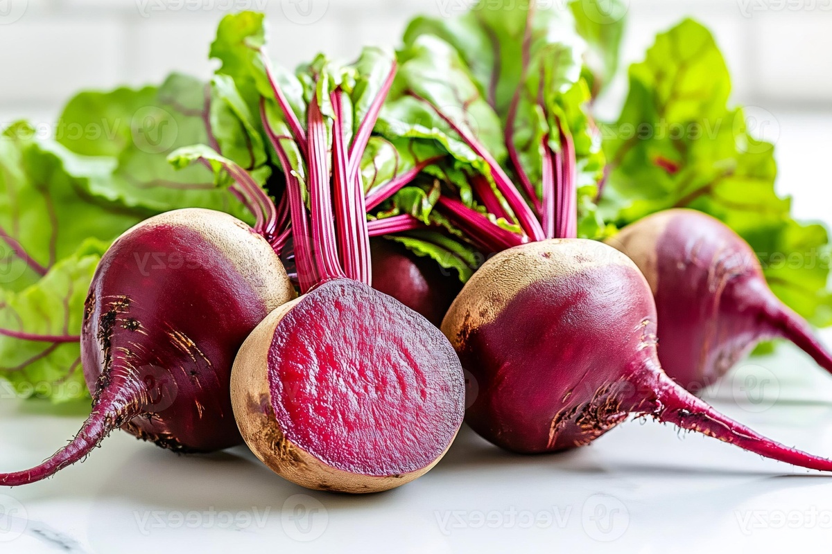 Rote Bete - ein Wurzelgemüse in roter Farbe