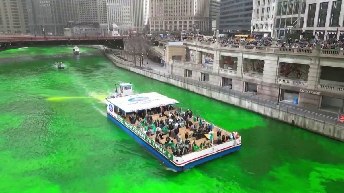 St. Patrick's Day in Chicago feiern - grüner Fluss 