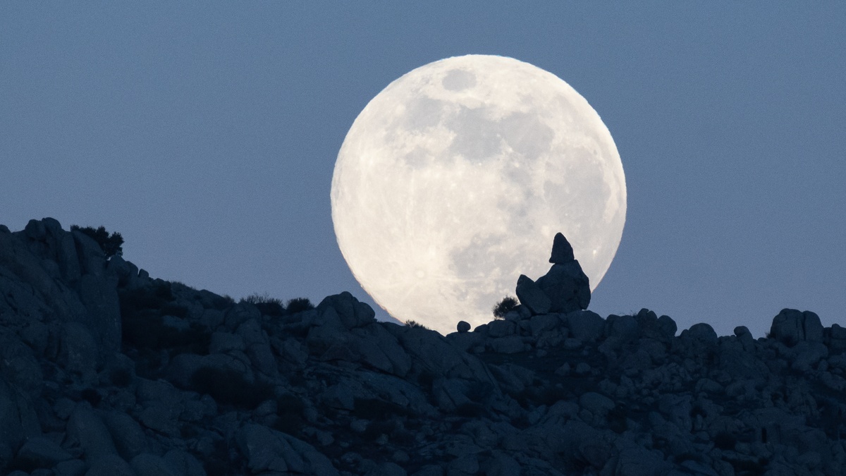 zwei Vollmonde im Mai 2026 zu bestaunen 